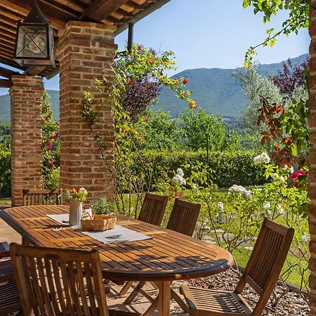 Villa Scappo In Umbria, Casale Della Quiete *