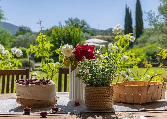 Scappo In Umbria, Casale Della Quiete * Монтеккьо